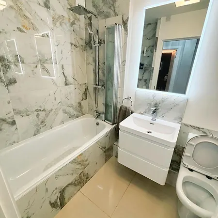 Double Bedroom In Clapham Лондон Экстерьер фото