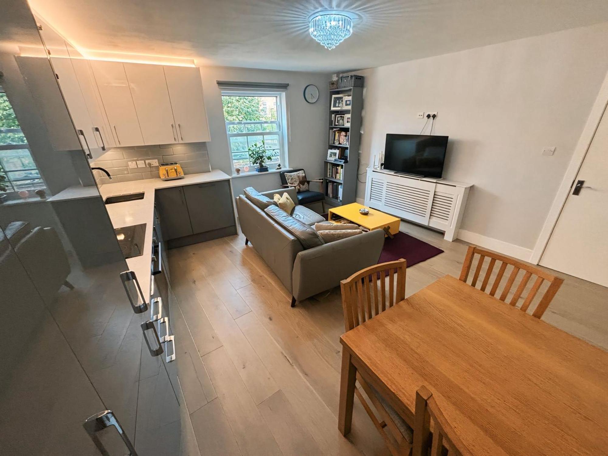 Проживание в семье Double Bedroom In Clapham Лондон
